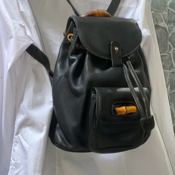 Gucci Black Leather Backpack with Bamboo Accent - Picture 3 of 16